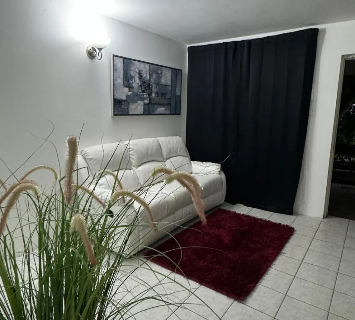 Oxford Manor Apt - Kingston - Economy Stay